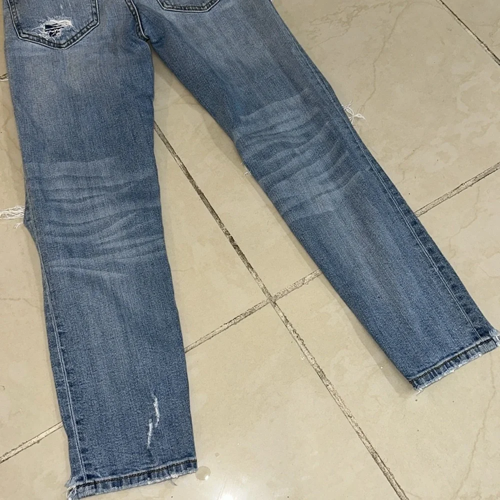 Zara Woman Premium‎ Denim Collection Jeans Distressed Sz. 2
